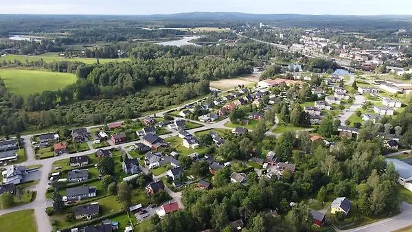 drönarbild över gäveränge